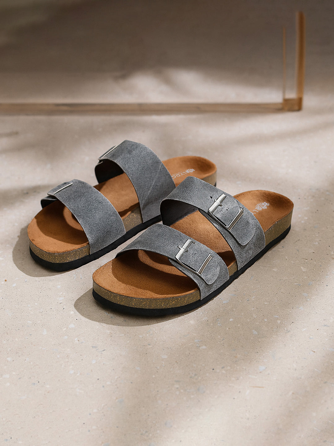 Flat Sandals for Women